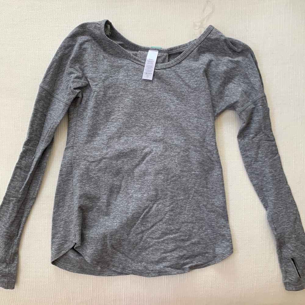 ❗️NEW NEVER WORN❗️Ivivva Long Sleeve